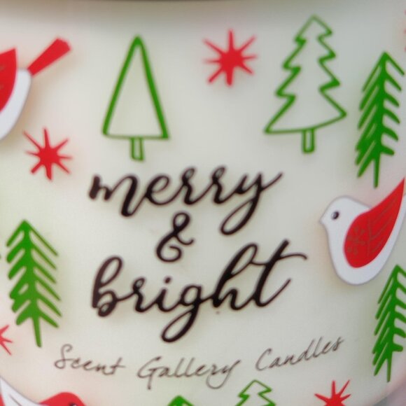 New!!! Merry & Bright Candle - Picture 2 of 5